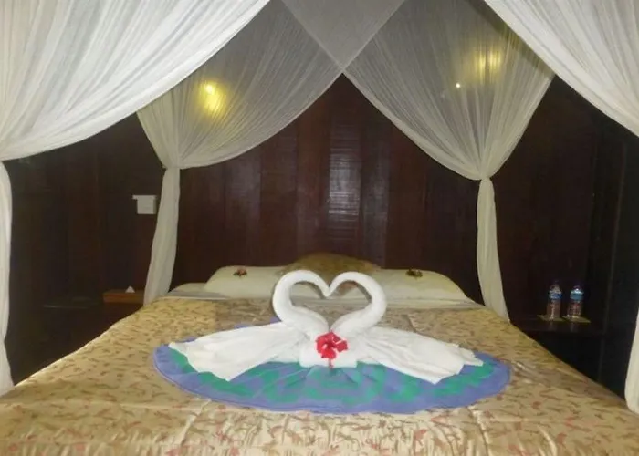 Joglo Taman Sari ホリデーパーク 4*