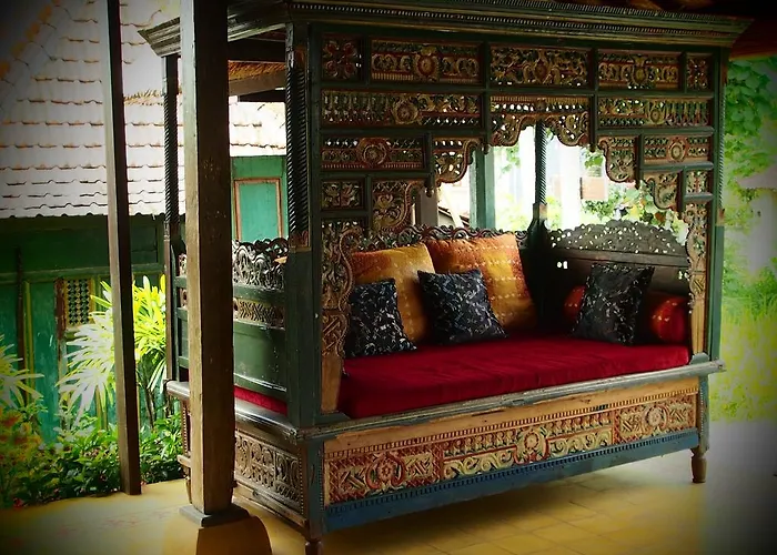 Joglo Taman Sari 4*