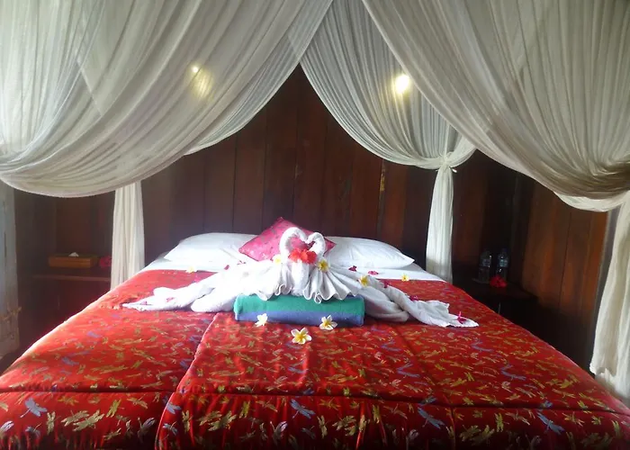 Joglo Taman Sari منتزه العطل أوبود