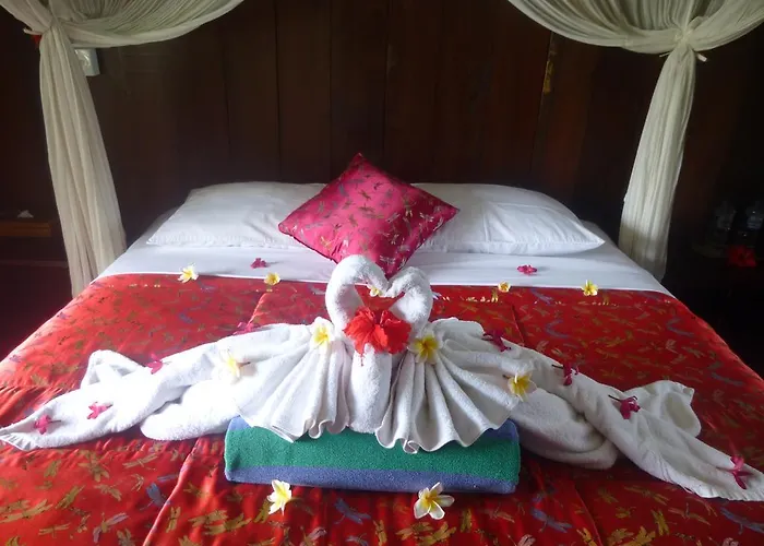 Joglo Taman Sari 4*