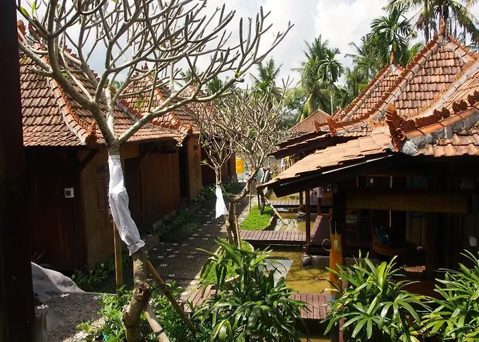 Joglo Taman Sari 4* ウブド