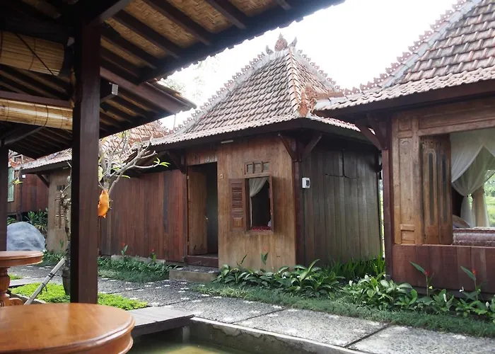 Joglo Taman Sari 4*