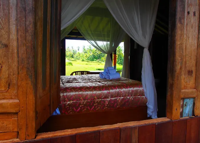 Joglo Taman Sari ホリデーパーク 4*