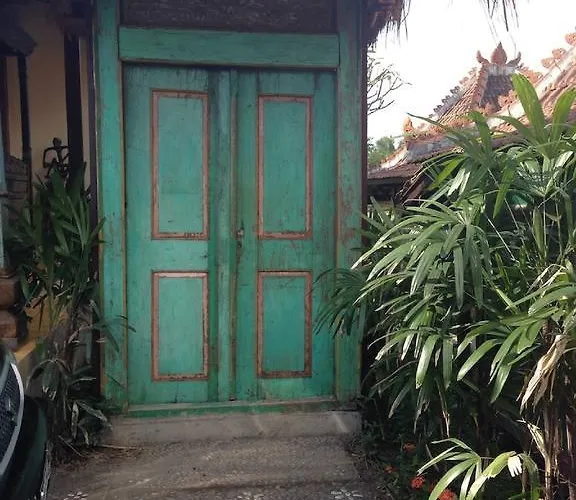 ホリデーパーク Joglo Taman Sari