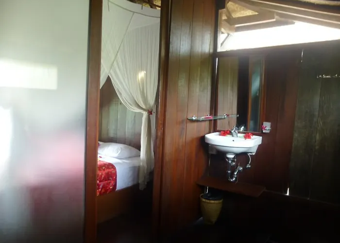 Joglo Taman Sari 4*