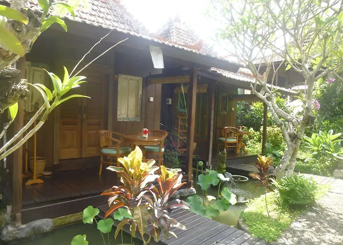 Joglo Taman Sari ホリデーパーク 4*